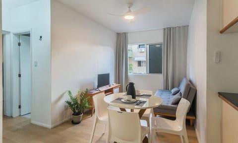 Basic Apartment | Interior