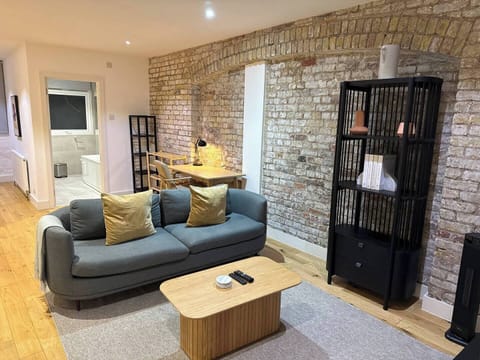 House | 1 bedroom