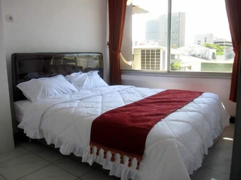 Business Room | Desk, rollaway beds, free WiFi
