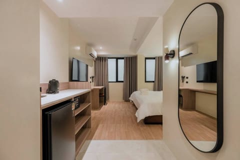 Standard Double | WiFi (free), bed sheets