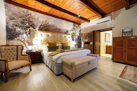 Jonkerhuis Room 2 | In-room safe, desk, iron/ironing board, free WiFi