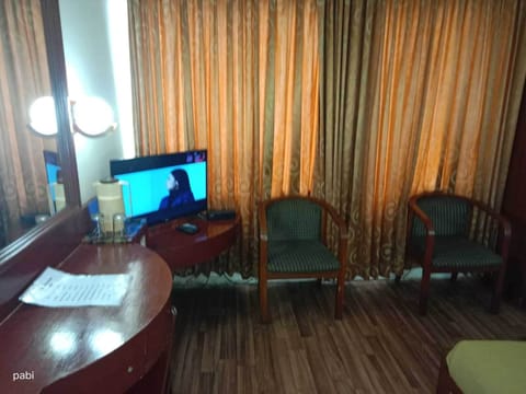 Basic Single Room, City View | Desk, free WiFi