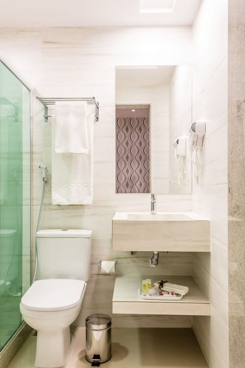 Superior Room | Minibar, in-room safe, desk, blackout drapes