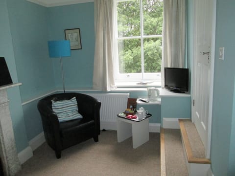 Standard Single Room | Premium bedding, iron/ironing board, free WiFi, bed sheets