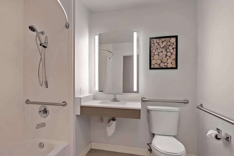 1 bedroom, individually furnished, desk, laptop workspace