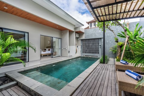 Sundeck