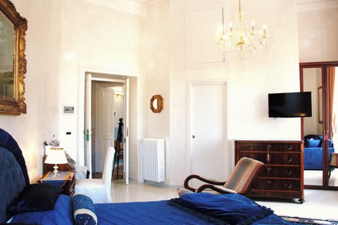 Deluxe Double Room, Non Smoking, City View | Desk, free WiFi