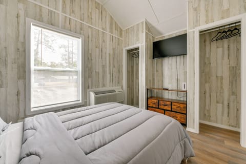 Cottage (2 Bedrooms) | Interior