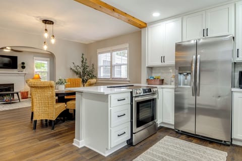 House (2 Bedrooms) | Interior