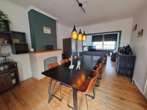 House, 4 Bedrooms, Garden View | Living area