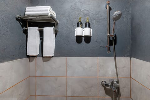 Standard Room, Sea View | Bathroom