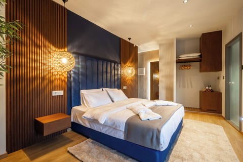 Basic Studio Suite, Balcony, City View | Individually decorated, blackout drapes, soundproofing