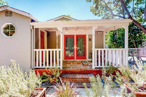 House (2 Bedrooms) | Front of property