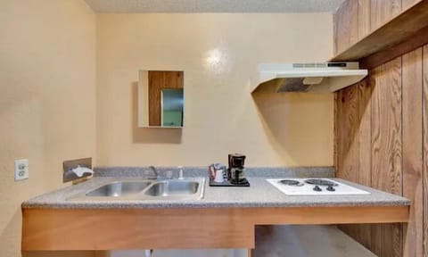 Mini-fridge, microwave