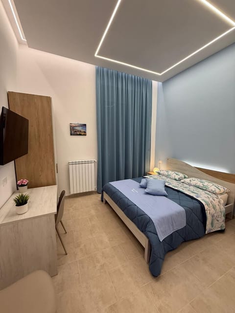 Classic Double Room, 1 Double Bed, Mobility Accessible, Balcony | Desk, free WiFi, bed sheets