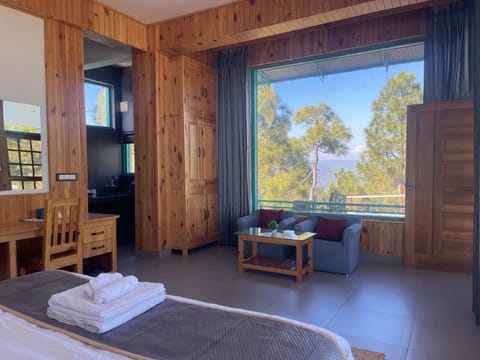 Deluxe Double or Twin Room, 1 King Bed, Patio, Mountain View | Desk, laptop workspace, free WiFi