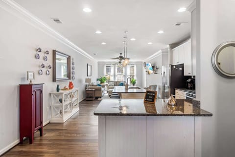 Townhome, Multiple Beds, Patio, Garden View (Old Canal Getaway) | Interior