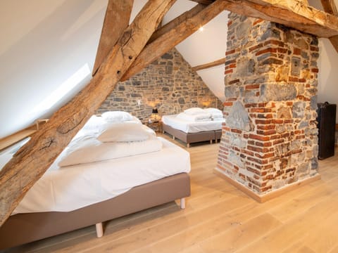 House | 2 bedrooms, bed sheets