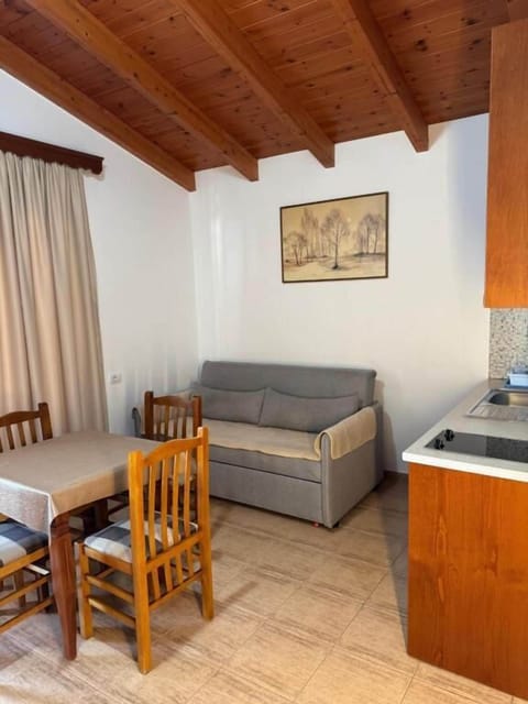 Apartment, Sea View | Free WiFi, bed sheets