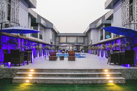 Outdoor pool