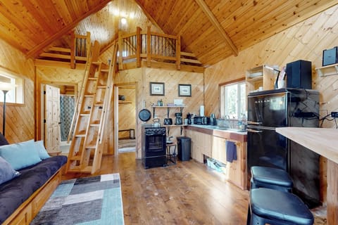 House (1 Bedroom) | Interior