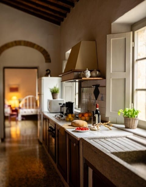 Apartment, Air conditioning, Poolside | Private kitchen | Full-size fridge, microwave, oven, stovetop