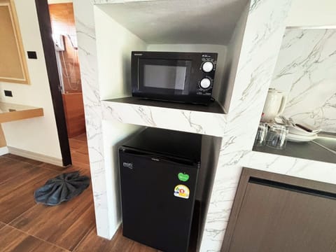 In-room safe, desk, blackout drapes, free WiFi