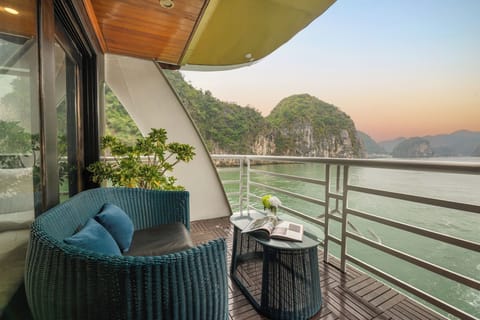 Deluxe Triple Room, Bay View | Balcony