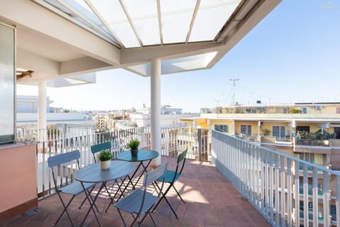 Apartment | Terrace/patio