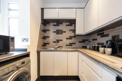 House, 3 Bedrooms, Garden View | Laundry