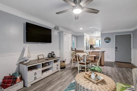 Condo, 2 Bedrooms | Living area | Smart TV