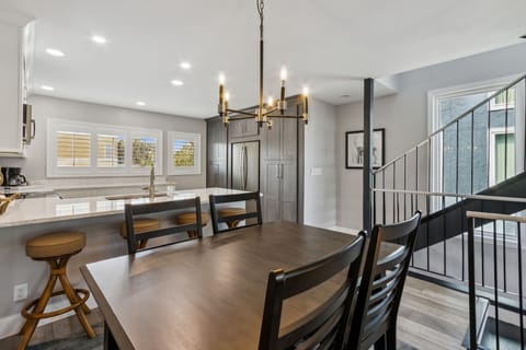 Townhome, 2 Bedrooms | Dining