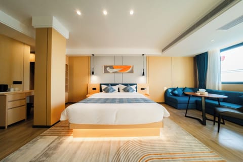 Deluxe Single Room, City View | Laptop workspace, free WiFi