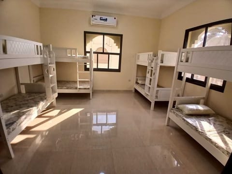 Shared Dormitory | Free WiFi