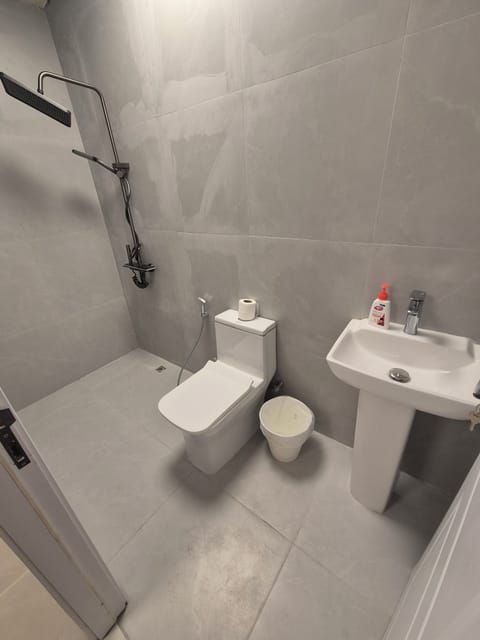 Shared Dormitory, Women only | Bathroom | Toilet paper