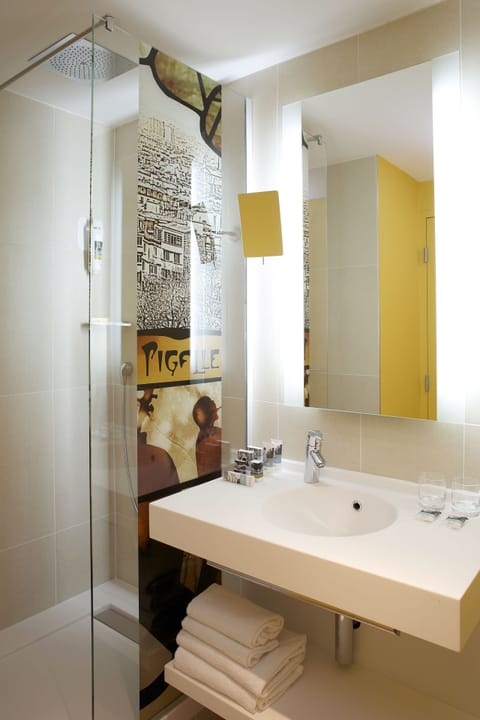 Shower, rainfall showerhead, eco-friendly toiletries, hair dryer