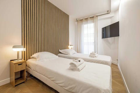 Apartment | 3 bedrooms, laptop workspace, iron/ironing board, bed sheets