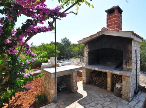 Apartment (Three Bedroom apartment With Sea View) | BBQ/picnic area