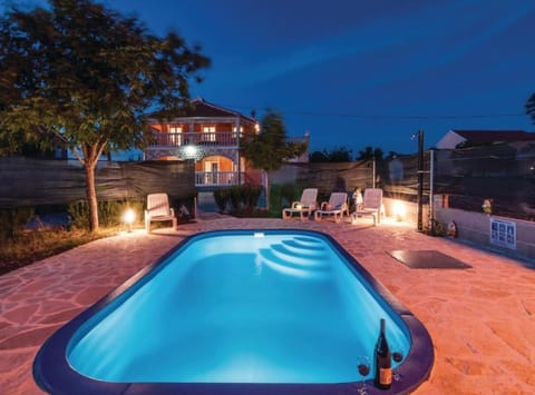 Villa (Amazing Villa with Outdoor Swimming P) | Exterior