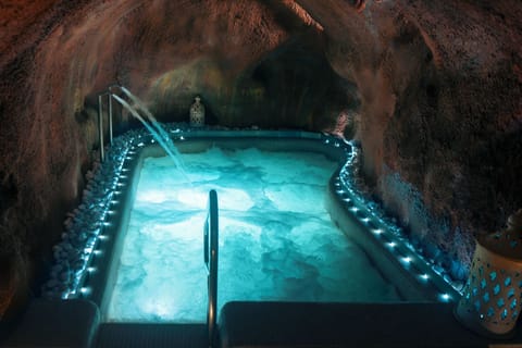 Hot tub, steam room, Turkish bath, hot stone massages, body wraps