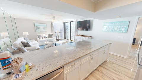 Condo, 2 Bedrooms | Living area | Smart TV