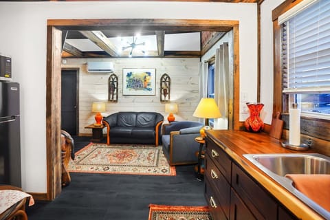 Apartment, 1 Bedroom | Living area | Smart TV, streaming services