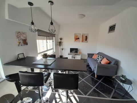 Apartment, 3 Bedrooms | Interior