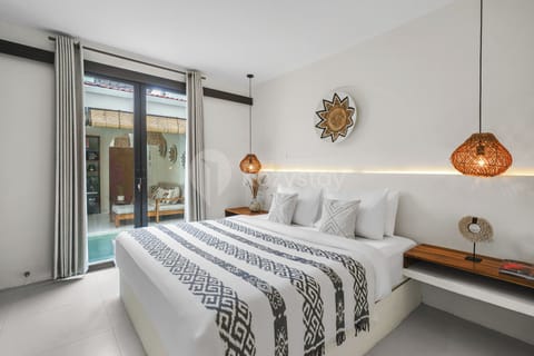Villa, 2 Bedrooms, Pool View | Desk, laptop workspace, iron/ironing board, free WiFi