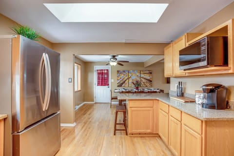 House (5 Bedrooms) | Interior