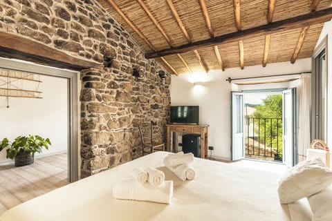 Superior Double Room | Memory foam beds, minibar, desk, free WiFi