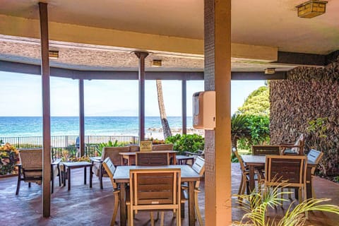 Condo, Multiple Beds, Lanai, Ocean View (Hale Hui Kai 106) | Outdoor dining
