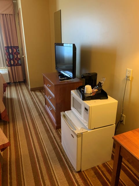 In-room safe, individually decorated, individually furnished, desk