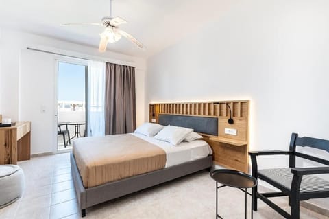 In-room safe, laptop workspace, free WiFi