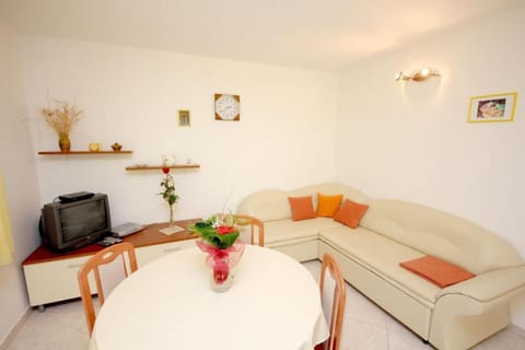 House | Living room